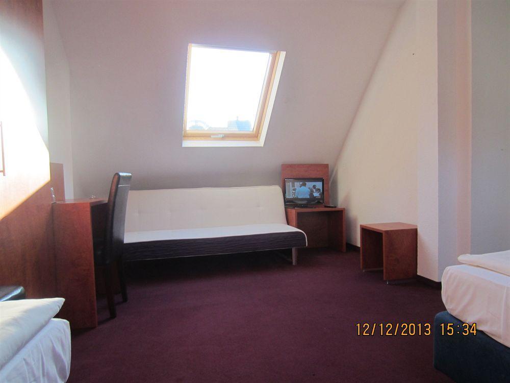 Altstadt Hotel Rheinblick Дюссельдорф Экстерьер фото